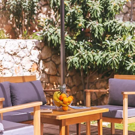 Willa Mystic Private Pool-garden & Sea Views In Location