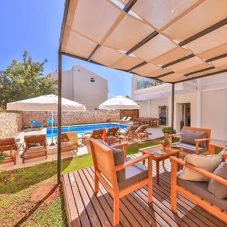 Villa Mystic Private Pool-garden & Sea Views In Location